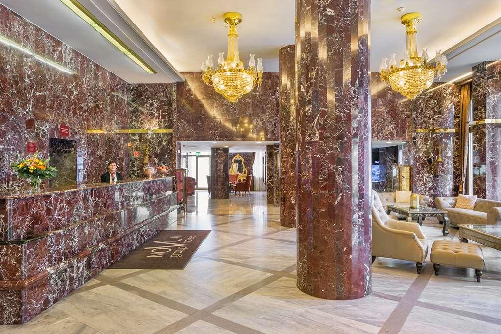 Hotel Unique Hauptbahnhof 4*