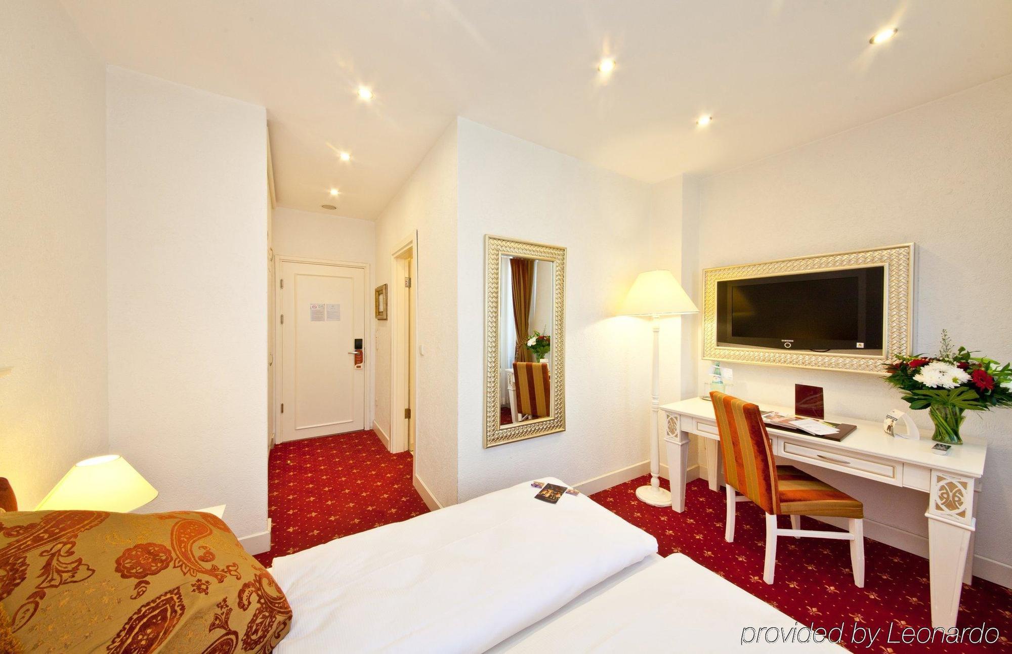 Unique Hauptbahnhof Hotel